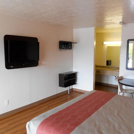 Motel 6-Madisonville, Tx Екстер'єр фото