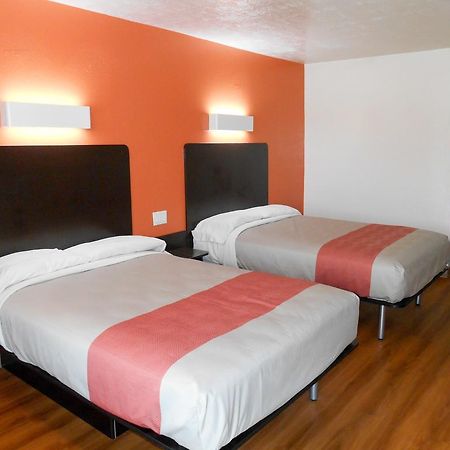 Motel 6-Madisonville, Tx Екстер'єр фото