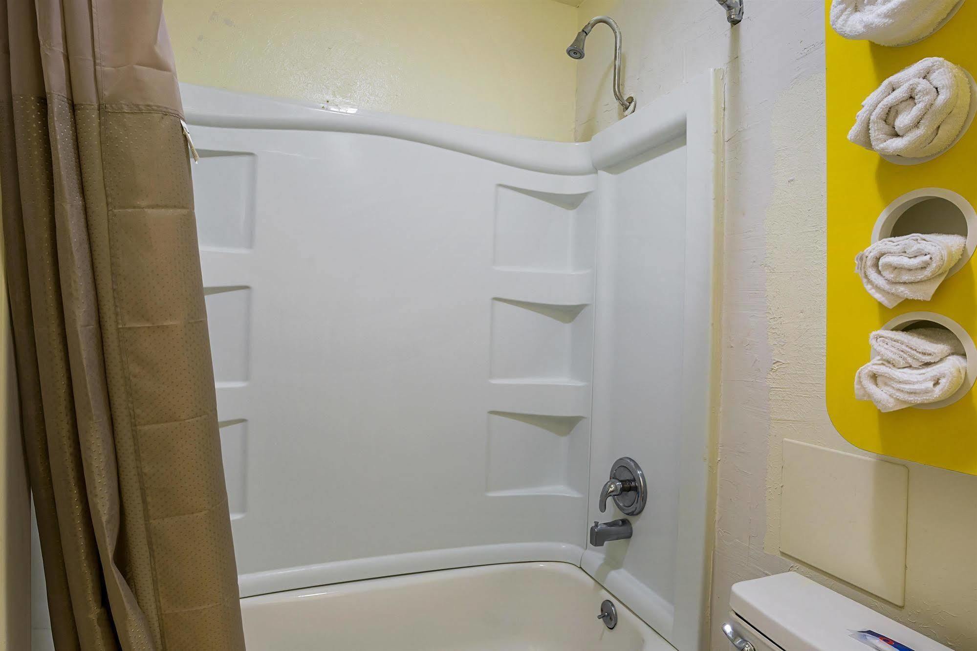 Motel 6-Madisonville, Tx Екстер'єр фото