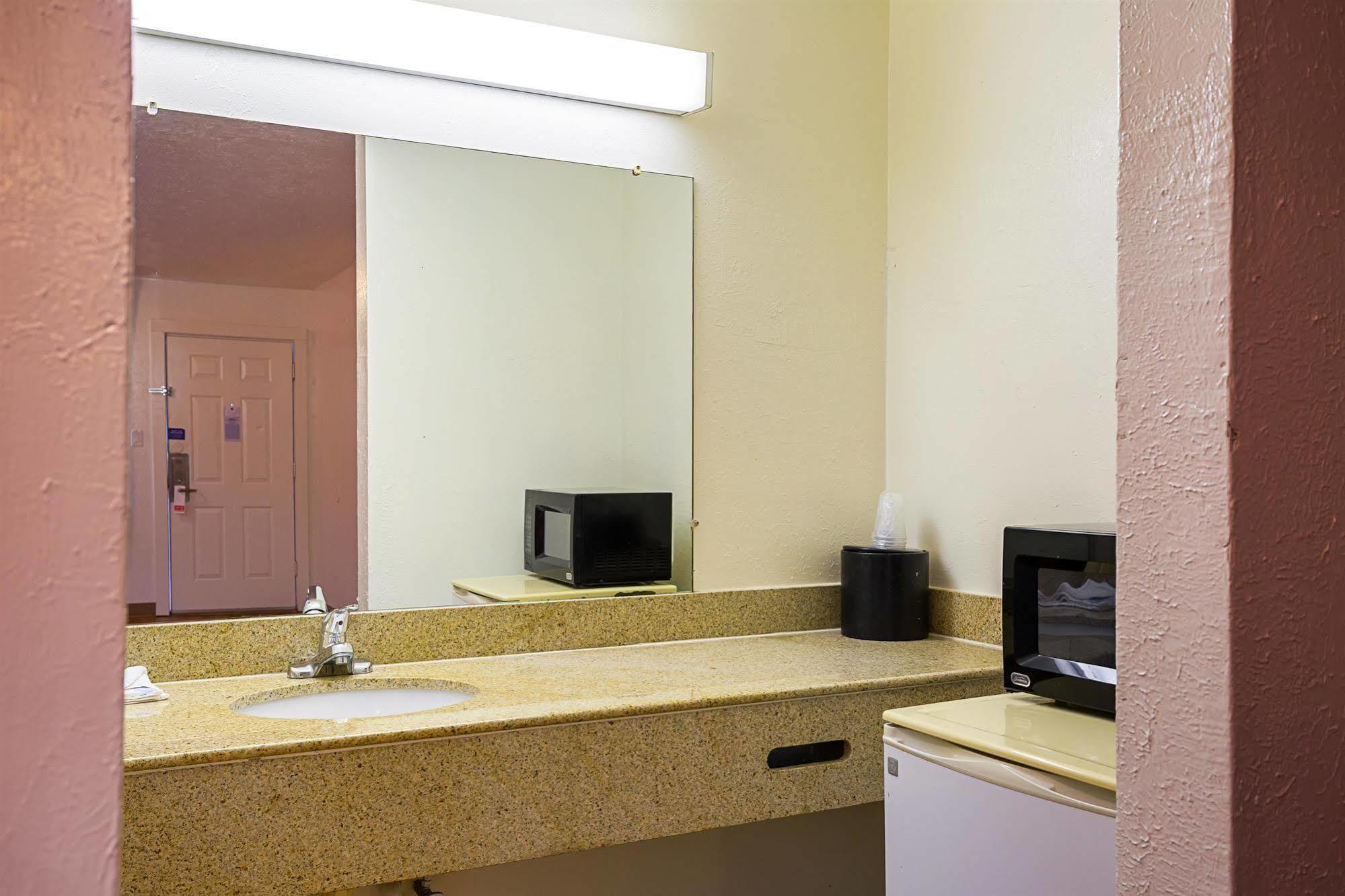 Motel 6-Madisonville, Tx Екстер'єр фото