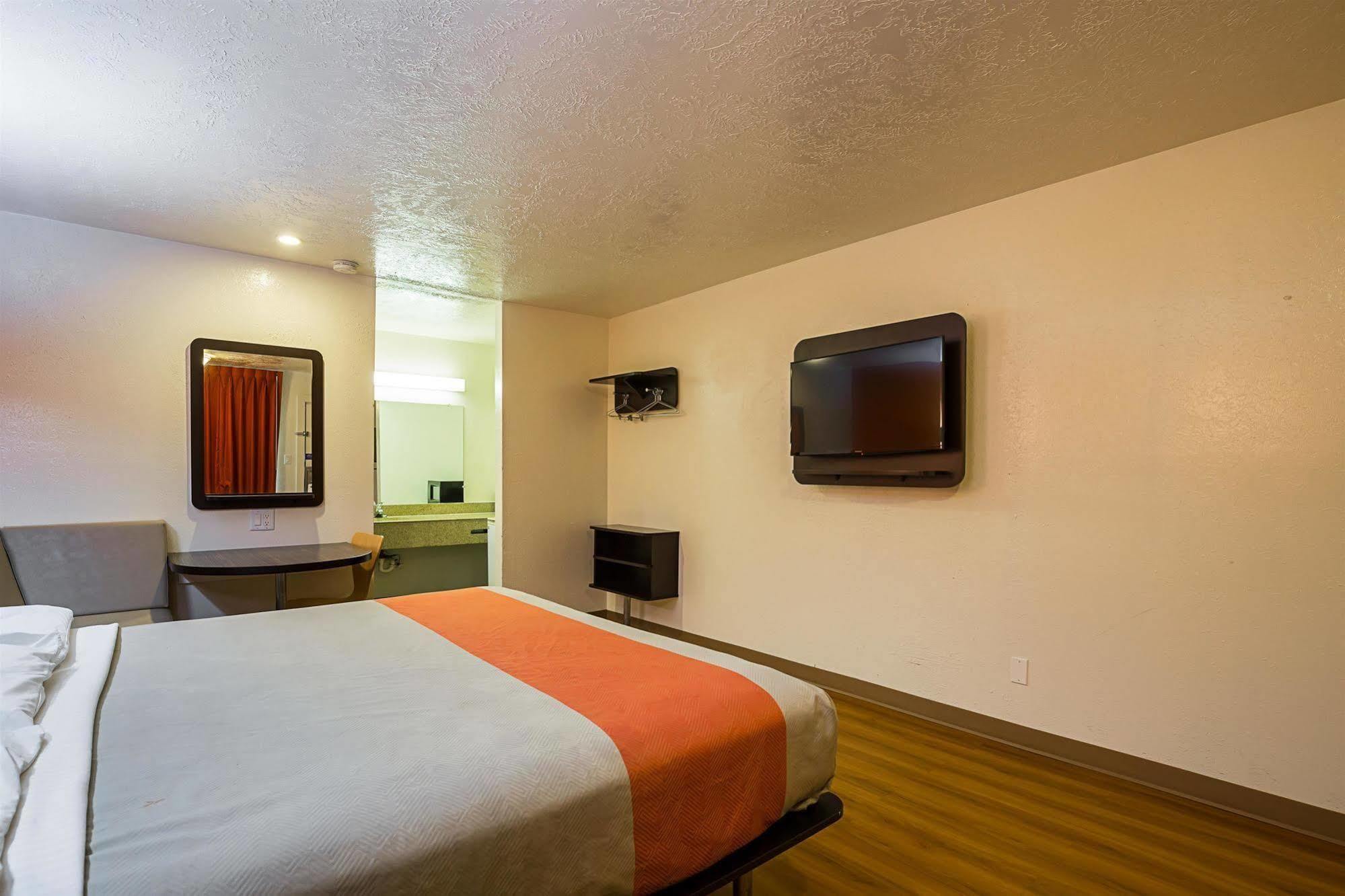 Motel 6-Madisonville, Tx Екстер'єр фото